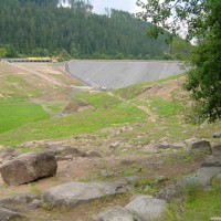 Blick vom 1. Parkplatz Richtung Sperre, August 2002