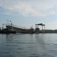Der Bagger aus der Wasserperspektive, September 2005
