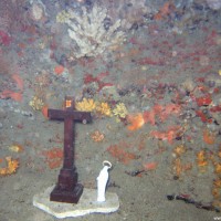 In der unteren Höhle hat jemand einen Altar aufgebaut, September 2005